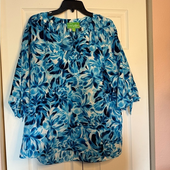 Pappagallo Tops - Pappagallo turquoise and white floral blouse Size L